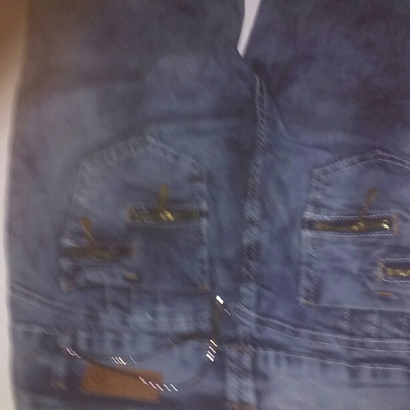 Short - Picture 2 of 2